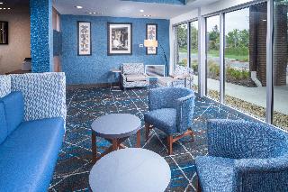Holiday Inn Express & Suites Brevard - City Center