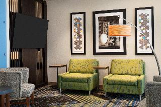Holiday Inn Express & Suites Beaver Dam By IHG