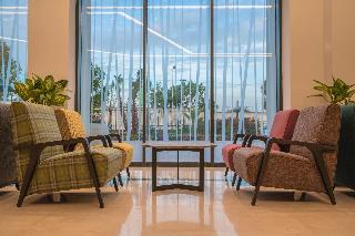 Golden Tulip Royaume