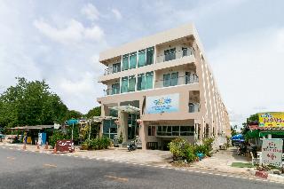 Capital O 1008 Golden Beach Boutique Resort