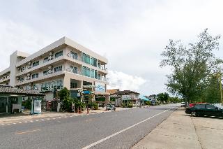 Capital O 1008 Golden Beach Boutique Resort