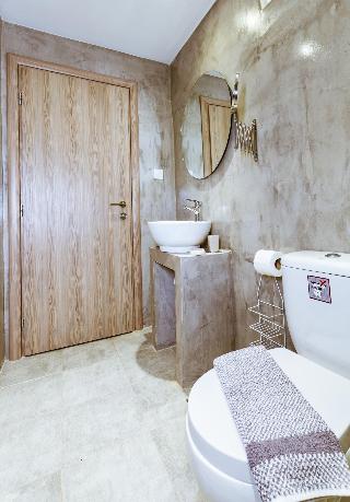 Gregory Comfort Hotel