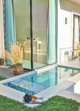 Carruba Boutique Hotel