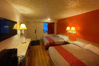 2 Double Beds Weekly Pet-Friendly Non-Smoking
