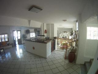 Oinoi Hotel