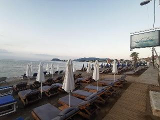 Casa Del Mar