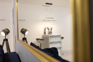 Metropole Apartments Old City
