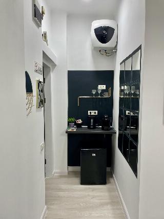 Metropole Apartments Old City