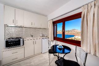 Aspalathos Suites