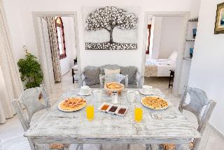 Aspalathos Suites