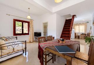 Aspalathos Suites