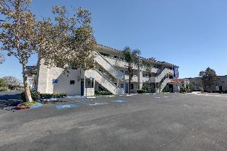 Motel 6 Bellflower, CA - Los Angeles