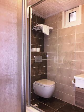 Burc Best Hotel