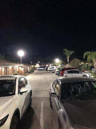 Topper Motel