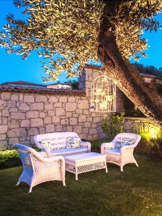 Asma Han Hotel