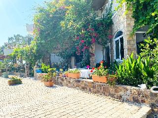 Asterina Hotel
