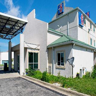Motel 6 Seymour, IN - North