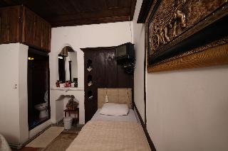Efe Guest House
