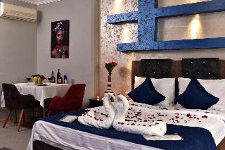 Rays Hotel