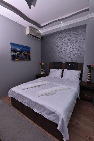 Rays Hotel