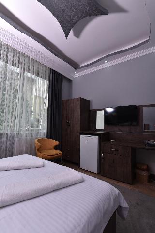 Rays Hotel
