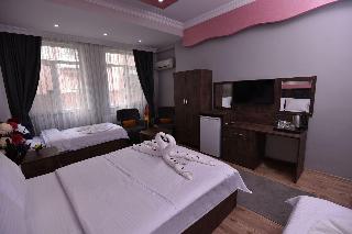 Rays Hotel