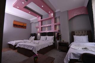 Rays Hotel