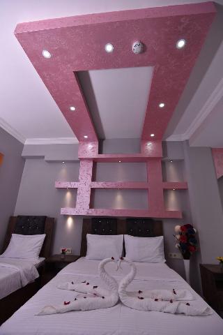 Rays Hotel