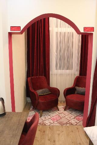 Rays Hotel