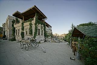 Alaturca House