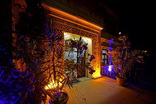 Alaturca House