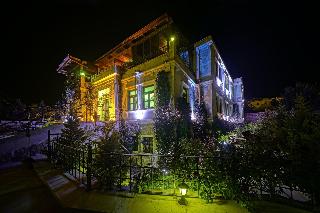 Alaturca House