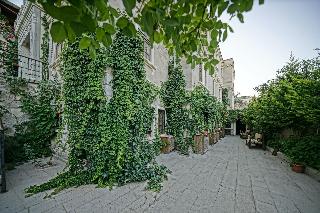 Alaturca House