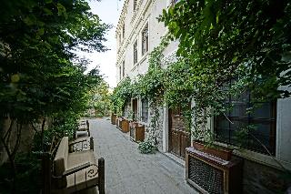 Alaturca House