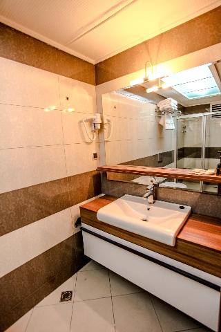 Grand Akcali Hotel