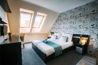 Auris Hotel