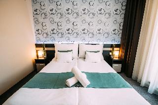 Auris Hotel