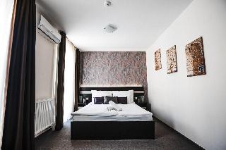 Auris Hotel
