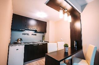 Auris Hotel