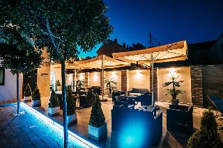 Auris Hotel