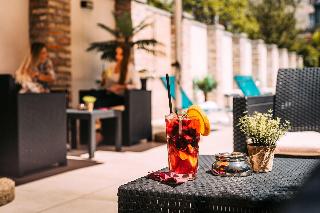 Auris Hotel