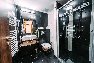 Auris Hotel