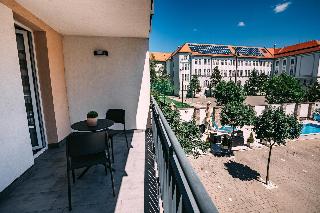 Auris Hotel