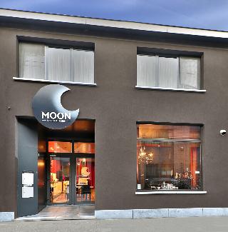 Hotel Moon