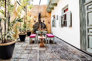 Small House Boutique Guest House
