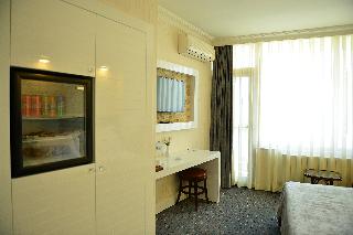 Room Room