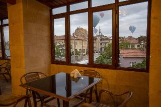 Capiedra Hotel