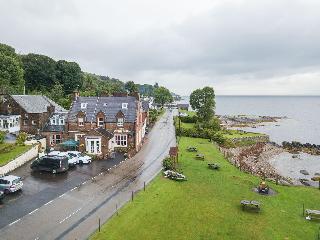 Corrie Hotel