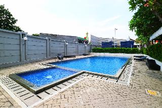 Snowy @ Apartemen Tifolia by ZUZU