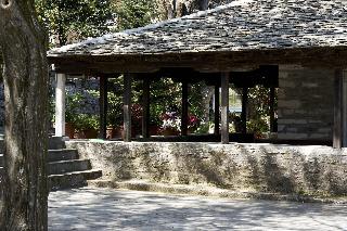 Atrapos Hotel